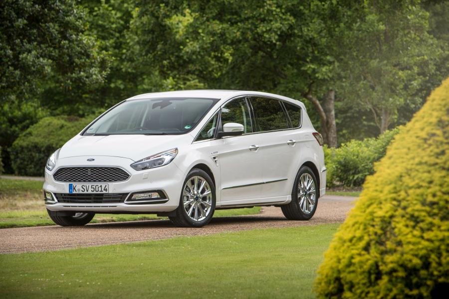  Ford Vignale S-Max 2016 года  (UK) (фото 4 из 25)